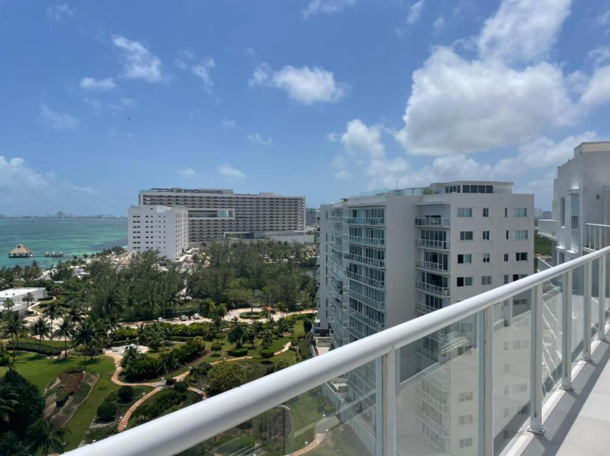 Beachfront Luxury Apartments Cancun Bagian luar foto