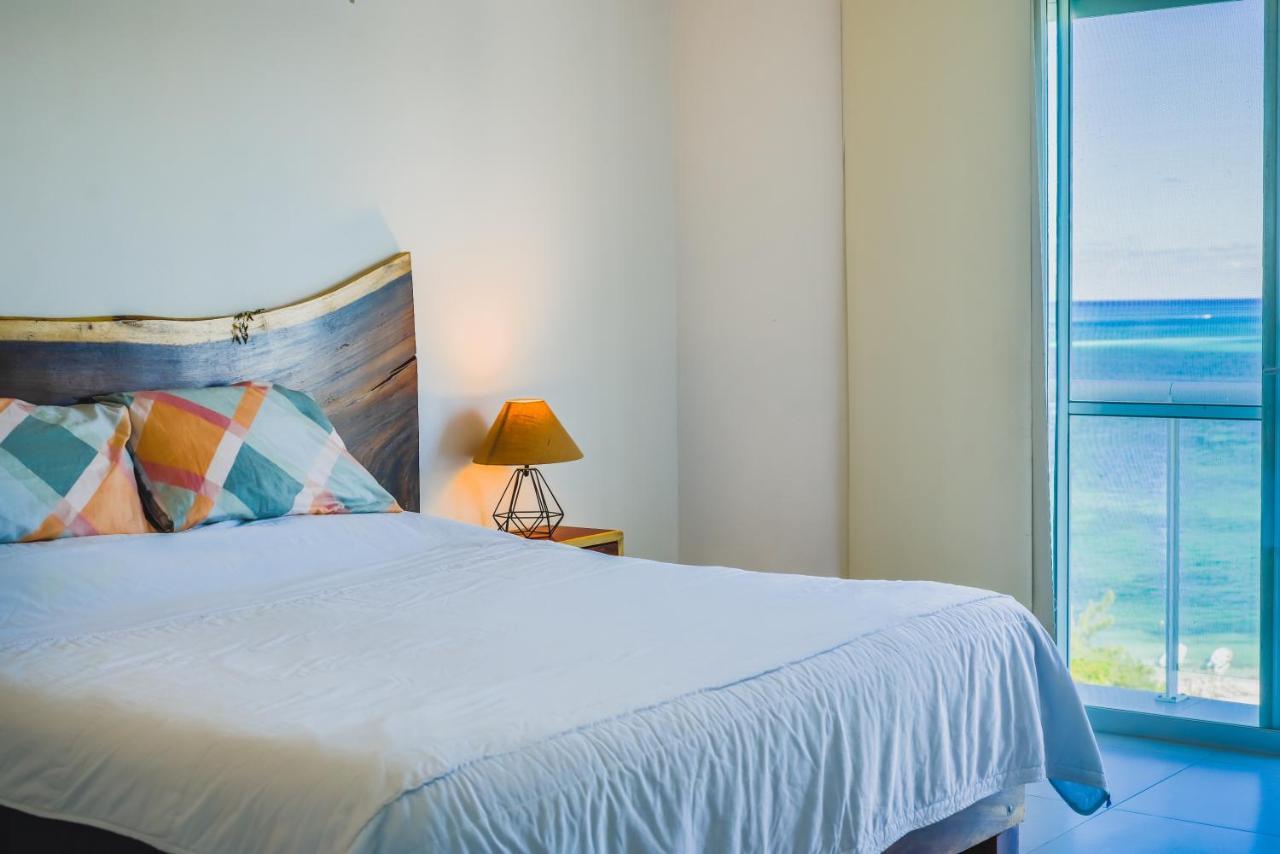 Beachfront Luxury Apartments Cancun Bagian luar foto